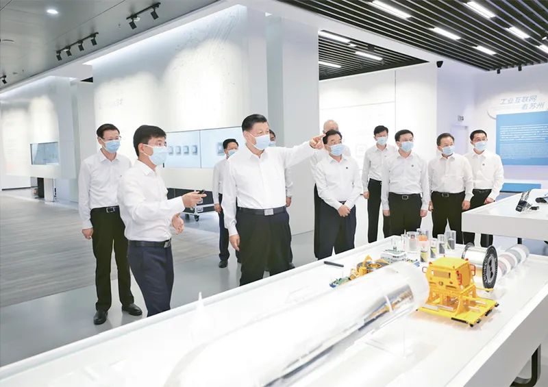 [封面圖片][高層聲音]《求是》雜志發(fā)表習(xí)近平總書(shū)記重要文章《加強(qiáng)基礎(chǔ)研究 實(shí)現(xiàn)高水平科技自立自強(qiáng)》.jpg